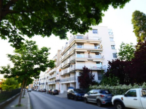 Appartement face aux thermes avec parking